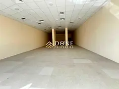 45 days free On the road luxury shop very prime location Business area ready to move only jest 140k