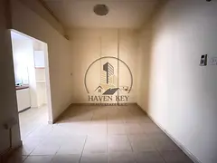 VERY SPACIOUS STODIO READY TO MOVE APARTMENT SPREATE KITCHEN GOOD MANTINACE GOOD LOCATION ON RODE BU