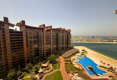 Sea and Skyline Views | High Floor | Beach Access