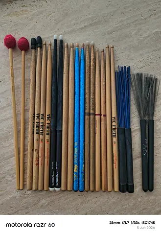 Bundle of drumsticks, brushes and mallets - variety of sizes (used)