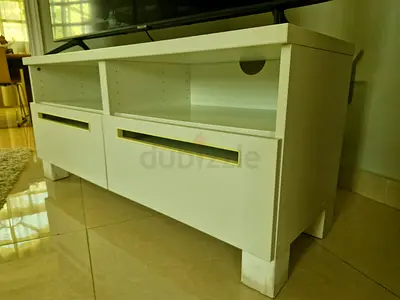 Tv table