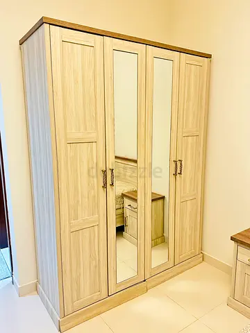 4-door wardrobe , 2 nightstands , big bed 180*200 , excellente matress , wooden desk with chair