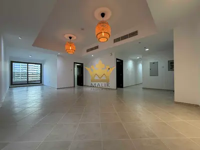 ✨ Huge 3BHK Apartment | Laundry Room & Huge Terrace | 3 Min Walk to Metro
