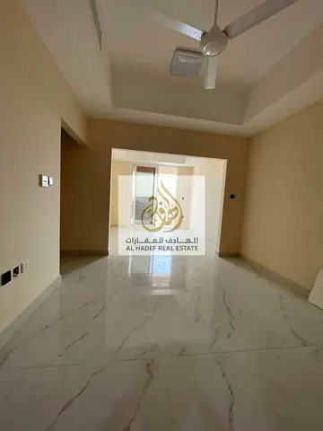 الايجارسنوي عجمان الجرف3 جنب المدرسة وودليم بارك عجمان والمعهدالامني الوطني البنايه جديدعائلات غرفتين وصاله بلكونه 3 حمام غرفه ماسترمطبخ منفصل مساحه ك