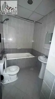 Spacious 2 bedroom plus study room with parking 420000 in paradise lake tower