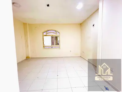 Ready to move apartment available prime location near safari Mall