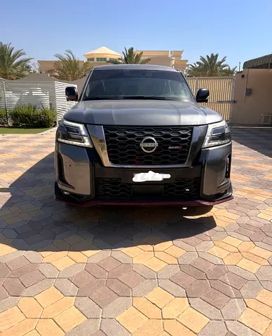 Nissan Patrol V8 LE Titanium (Body Kit Nismo)