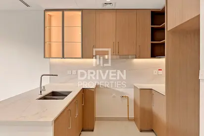 Vacant | Single Row | Spacious | Mortgage Welcome