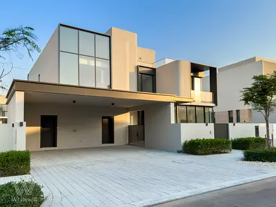 Single Row | Yard View | Luxury Living