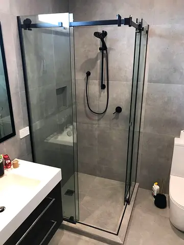 Shower glass installation services