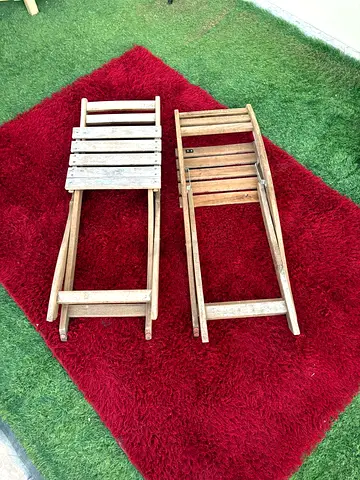 Set of 2 wooden folding patio chairs - used