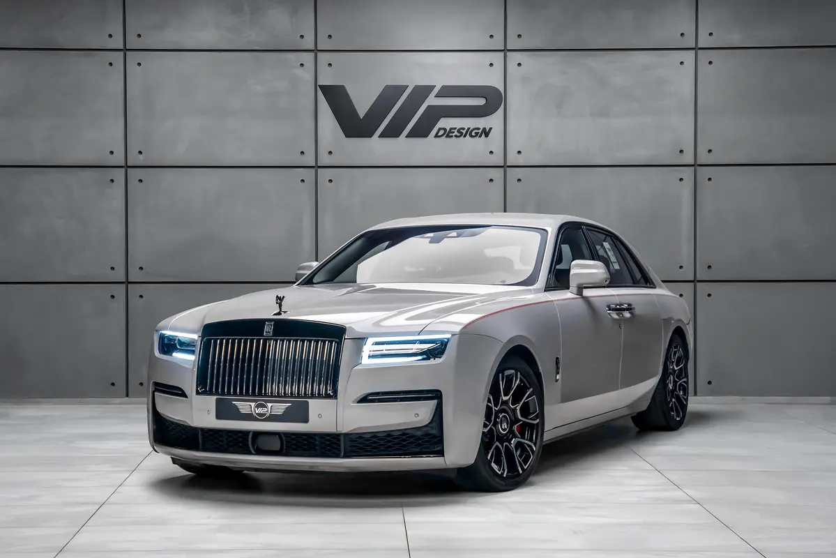 Rolls-Royce Ghost 2024 — photo 1 of 20