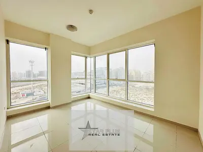 VERY SPACIOUS 2 BEDROOM APARTMENT AT THE MAIN LOCATION READY TO MOVE.