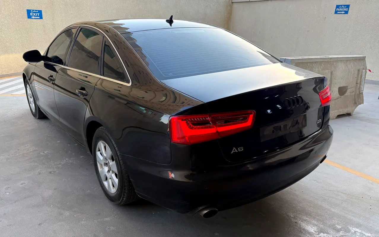 Audi A6 2014 — photo 1 of 10