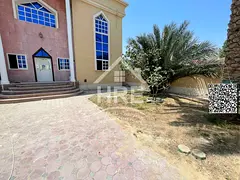 Commercial/residential villa with 4 rooms, living room, majlis, and annex for annual rent in Rawda 3