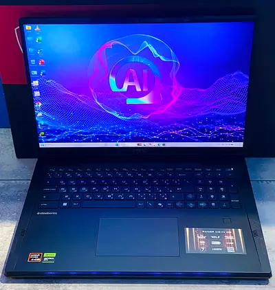 MSI raider 18” RTX 5090, 96 GB ram, 8 TB NVME, in brand new condition with box and warranty