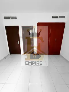 SPACIOUS BRIGHT APPARTMENT//MASTER ROOM NICE WARDROBE// FAMILY BULIDING//FREE GYM & POOL//EASY CLOSE