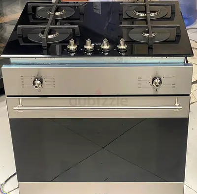 Smeg Latest Model Built in 60cm Gas Top And Gas Oven For Sale Same Like New Condition Slightly used