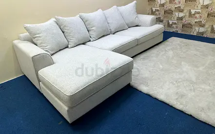 Like new condition the one brand Kingston lshape sofa