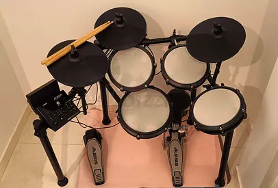 Alesis Nitro Max Electronic Drum Kit – Almost New, Original Box