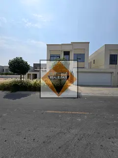 Your Dream Family Home – 5BR Villa with Garden & Garage