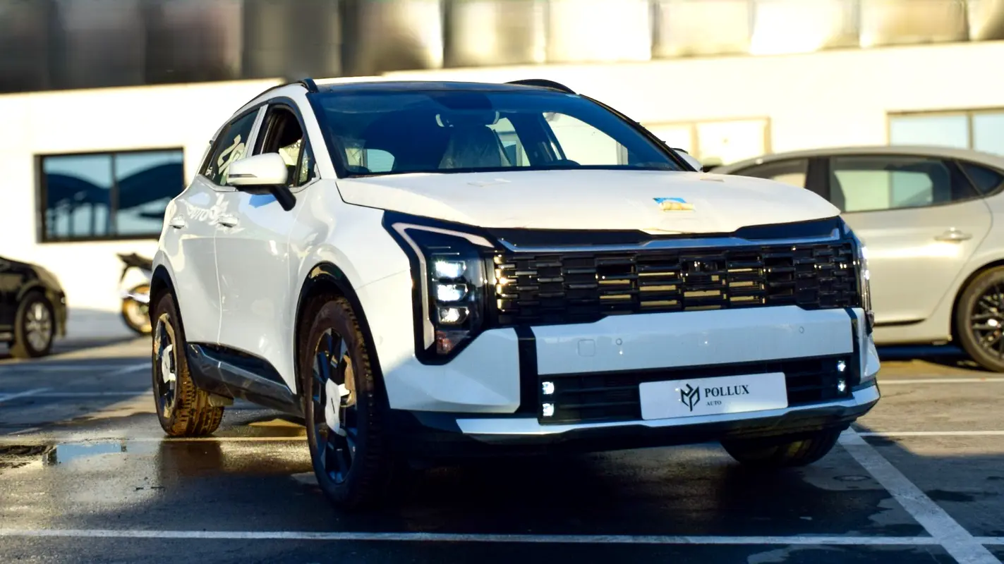 Kia Sportage 2026 — photo 1 of 17
