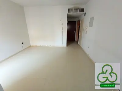 HUGE STUDIO CENTRAL AC AND GAS RENT18K