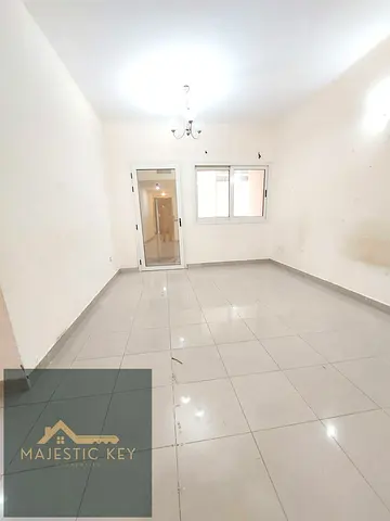 Lavish Large 1 BHK With balcony Central Ac Central Gas