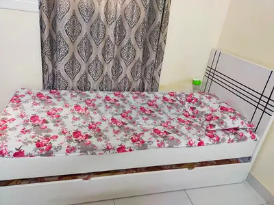 Sale (twin beds)