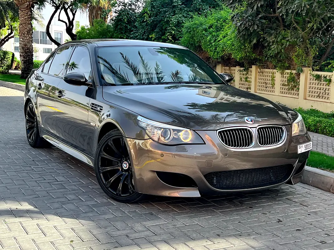 BMW M5 2008 — photo 1 of 14
