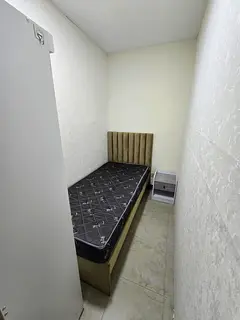 Available private room in JLT for 1500