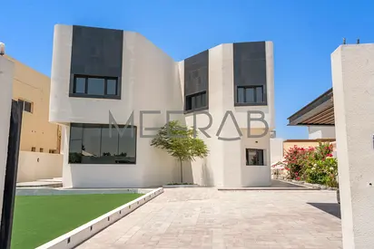 CONTEMPORARY VILLA | MODERN INTERIORS | PVT GARDEN