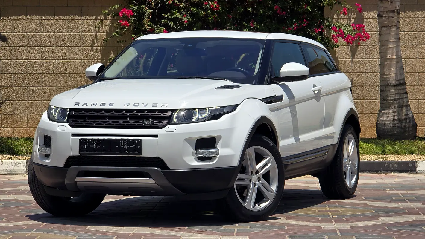 Land Rover Range Rover Evoque 2015 — photo 1 of 20