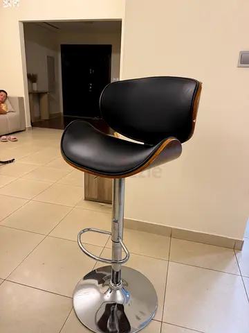 Adjustable Bar Counter Chair – Good Condition