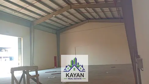 شبرة مميزة متاحة للإيجار في إمارة أم القيوين بموقع عملي وسهل الوصول، مناسبة لمختلف الأنشطة الصناعي