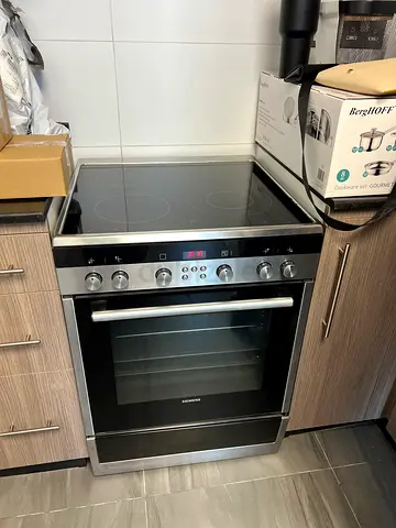Siemens Ceramic Cooking Ranges 60Cm , Stainless Steel , DELIVERY + WARRANTY