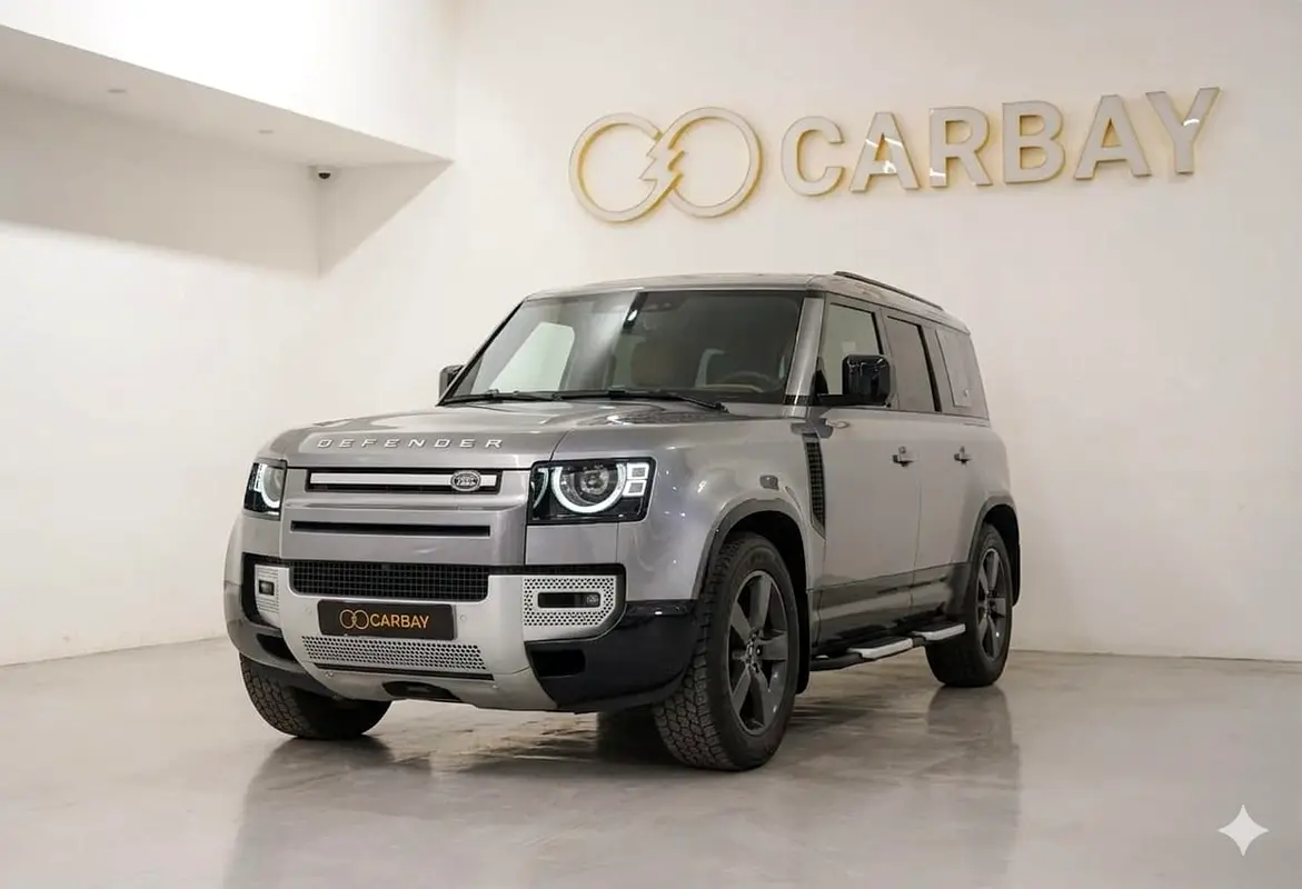 Land Rover Defender 2024 — photo 1 of 18