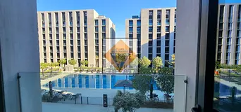 🌿 Luxurious One-Bedroom Apartment for Rent with Lush Green Views and Spacious Living Area 🌿