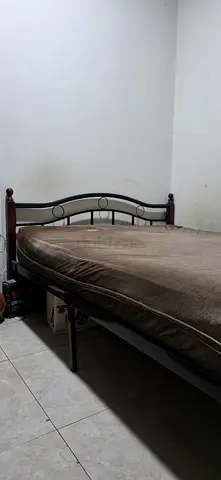 Queen size bed and mattress