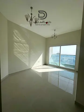 شقة استثمارية مميزة في Gulf Tower – فرصة لا تُعوّض! للبيع شقة رائعة بمواصفات مثالية للمستثمرين أو الباحثين عن سكن مريح في موقع مميز. تقع الشقة في برج Gulf Tower، وتتميز بتصميم عصري وتشطيبات ممتازة. تف
