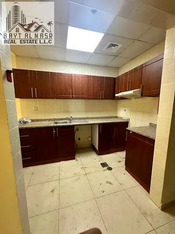 Specious 2 / Two bedroom hall apartment for sale in Paradise Lake Towers B9