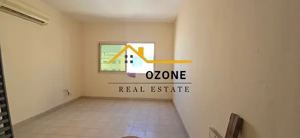 Luxury Studio Prime Location Elegant studio Easy Access to main road 4 instalments