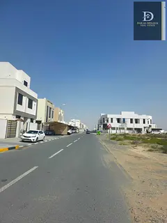 Commercial land in the Al-Hawshi neighborhood, corner lot on 3 streets, in a strategic location dire