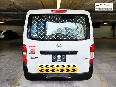 صورة 8 لـ 2022 Nissan URVAN