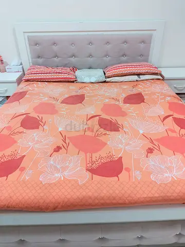 King size solid bed frame white color for sale