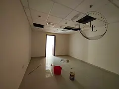 Spacious Chiller free office 540 sqft with kitchen and washroom at prime location