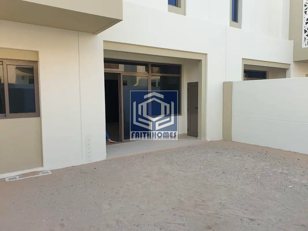 Prime Location | Maids Rooms | Middle Unit
