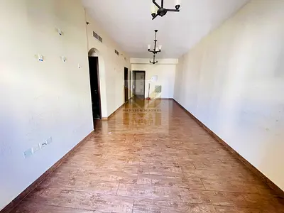 Luxury & Lavish 2-Br//Bright & Spacious//wardrobe & Balcony + Open View//1-Covered Parking//4&6 Chqs