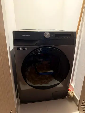 Front-load washing machine - excellent working condition
