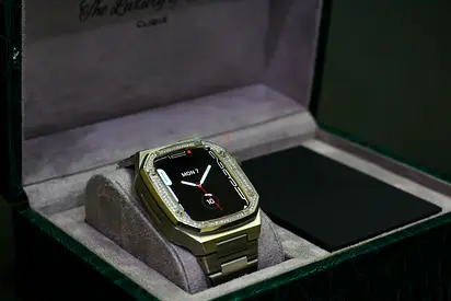 Luxury Apple Watch Case 4445mm - Brand New